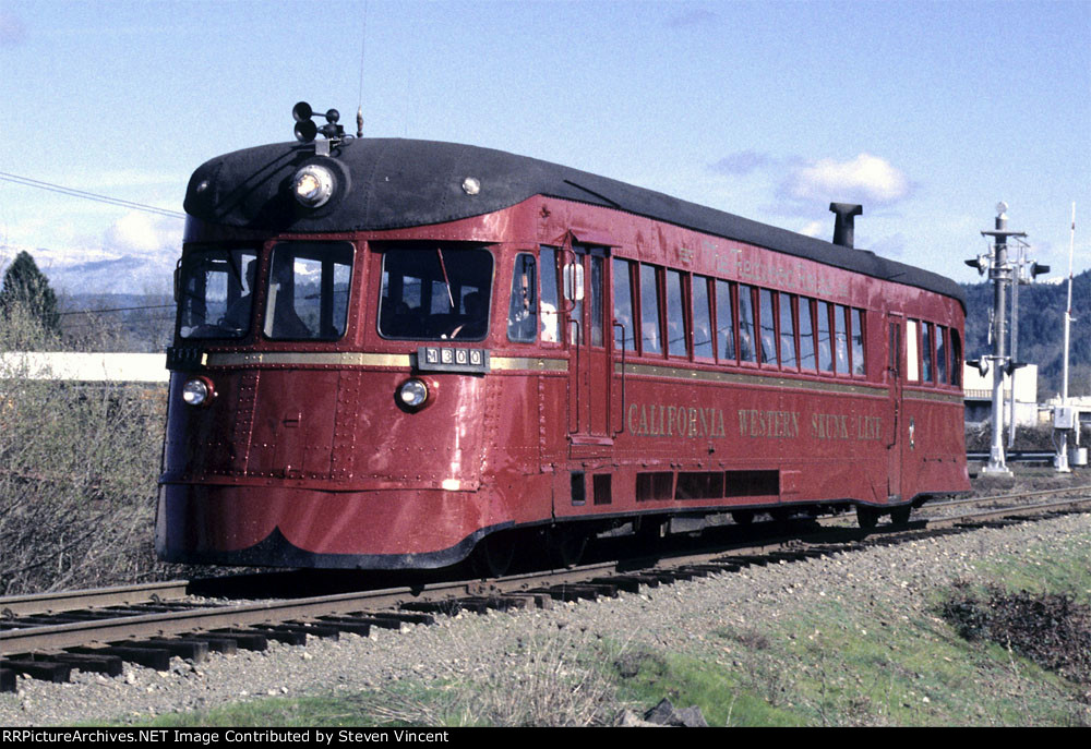 California Western railcar M300 heads out 